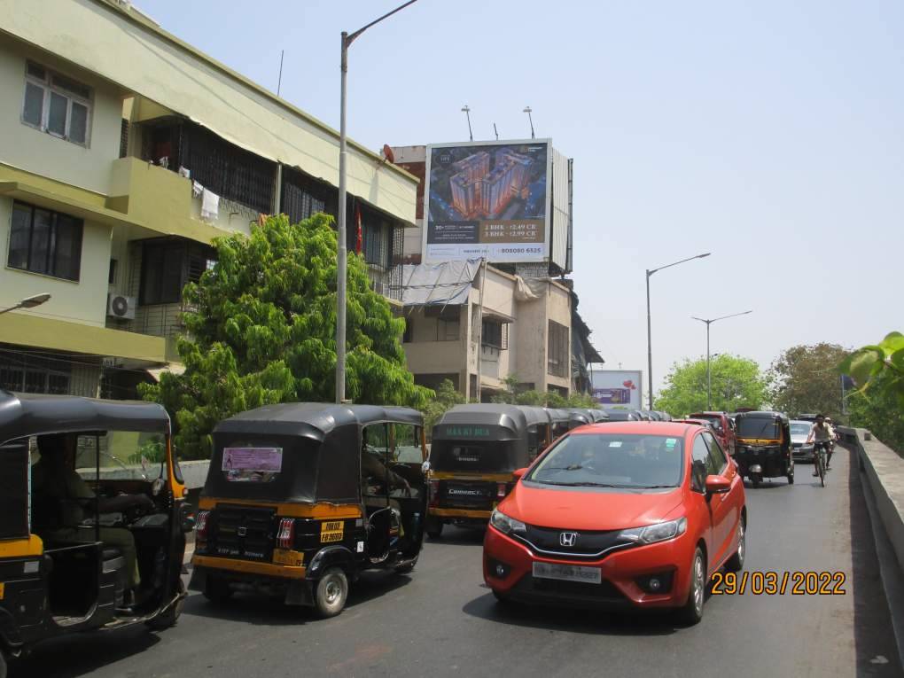hoarding - Vile Parle, Flyover, Near Parle Factory, Facing West to East-M/T - Near Parle Factory, Vile, Mumbai, Maharashtra hoarding - Vile Parle, Flyover, Near Parle Factory, Facing West to East-M/T - Near Parle Factory, Vile, Mumbai, Maharashtra