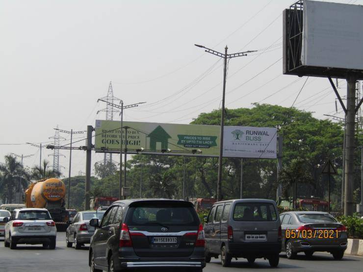 Gantry - EEH at Vikhroli Godrej Trees Signal -TFT Mulund to Sion - towards vikhroli, EEH-GHATKOPAR/MULUND, Mumbai, Maharashtra Gantry - EEH at Vikhroli Godrej Trees Signal -TFT Mulund to Sion - towards vikhroli, EEH-GHATKOPAR/MULUND, Mumbai, Maharashtra