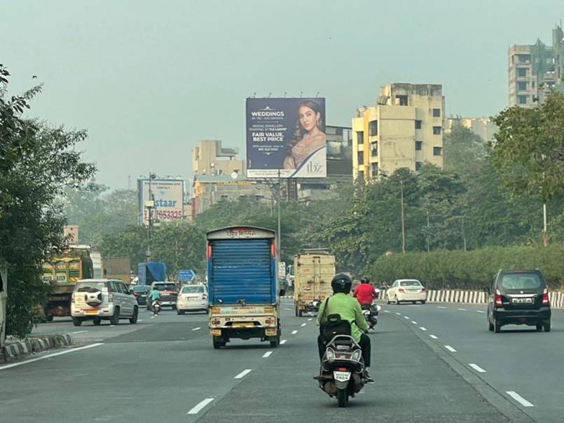Billboard - Mulund Jakaat naka l Thane Entry Point-TFT Mulund To Thane - towards mulund, EEH-GHATKOPAR/MULUND, Mumbai, Maharashtra Billboard - Mulund Jakaat naka l Thane Entry Point-TFT Mulund To Thane - towards mulund, EEH-GHATKOPAR/MULUND, Mumbai, Maharashtra