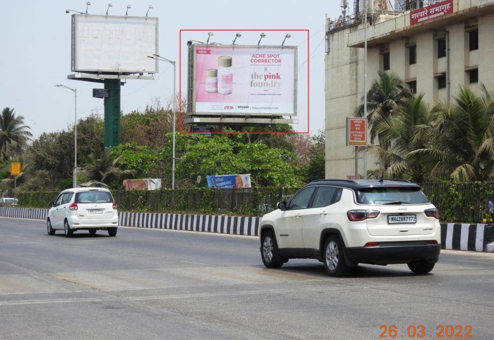 Hoarding - Near NSCI Site No :- 4 ( Lower)-E/T - towards haji ali,   Haji Ali,   Mumbai,   Maharashtra