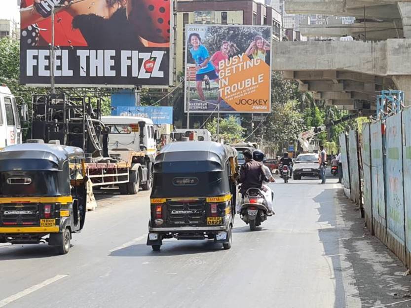 Billboard - Andheri Lokhandwala ( Near Kamat club) 2nd Site-ET - Near Kamat club, andheri, Mumbai, Maharashtra Billboard - Andheri Lokhandwala ( Near Kamat club) 2nd Site-ET - Near Kamat club, andheri, Mumbai, Maharashtra