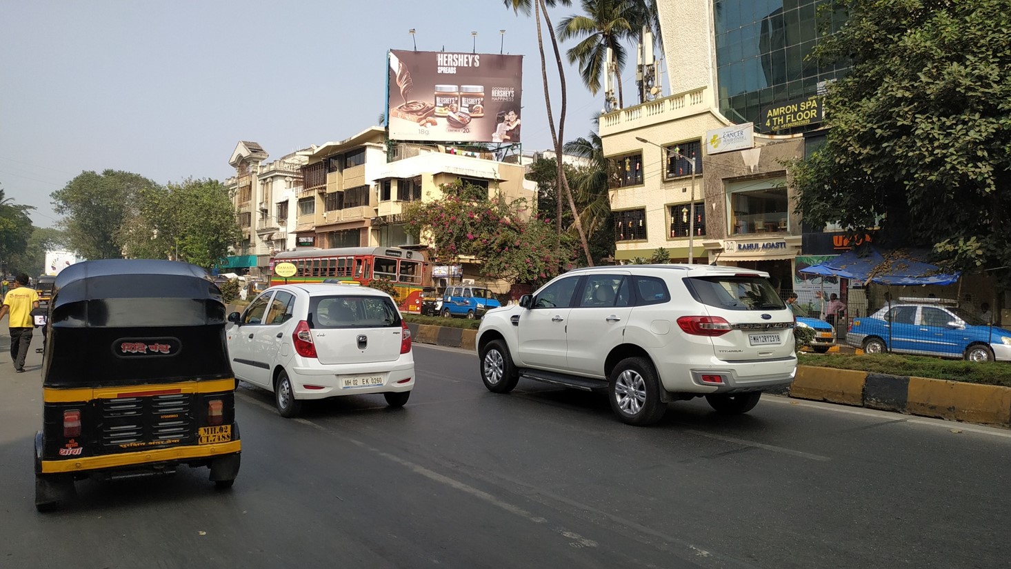 Hoarding - Juhu Opp JW Marriott Hotel - Opp. J.W Marriot & Tulip Star Hotel, Andheri, Mumbai, Maharashtra Hoarding - Juhu Opp JW Marriott Hotel - Opp. J.W Marriot & Tulip Star Hotel, Andheri, Mumbai, Maharashtra