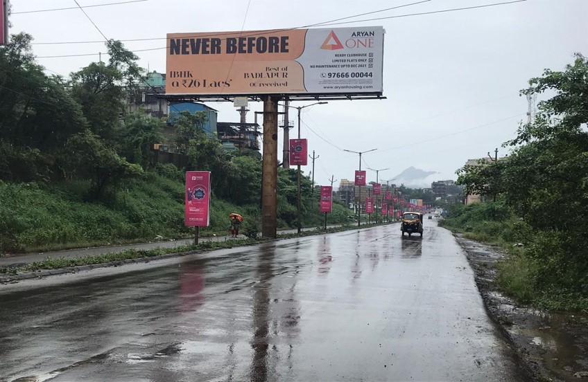 Gantry - Kharwai Junction - facing Badlapur,   Badlapur(E),   Mumbai,   Maharashtra
