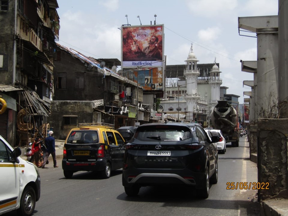 Hoarding - Bandra S.V.Road - Facing Bandra Talao,   Bandra,   Mumbai,   Maharashtra