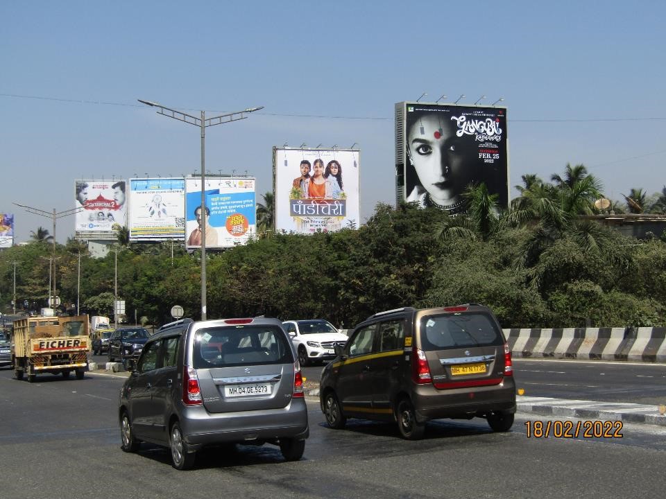 Hoarding - Bandra - Near Thackeray Bridge, Thane, Thane, Maharashtra Hoarding - Bandra - Near Thackeray Bridge, Thane, Thane, Maharashtra