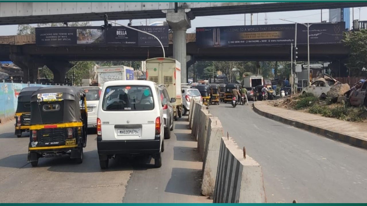 Gantry - JVLR JUNCTION RHS - Towards Andheri WEH, ANDHERI, MUMBAI, Maharashtra Gantry - JVLR JUNCTION RHS - Towards Andheri WEH, ANDHERI, MUMBAI, Maharashtra