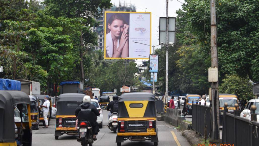 Hoarding - FTF Thane LBS Rd, Teen Petrol Pump, Hariniwas Circle Towards Teen Hath Naka, Mulund, LBS Road Area, Thane, Thane, Maharashtra Hoarding - FTF Thane LBS Rd, Teen Petrol Pump, Hariniwas Circle Towards Teen Hath Naka, Mulund, LBS Road Area, Thane, Thane, Maharashtra