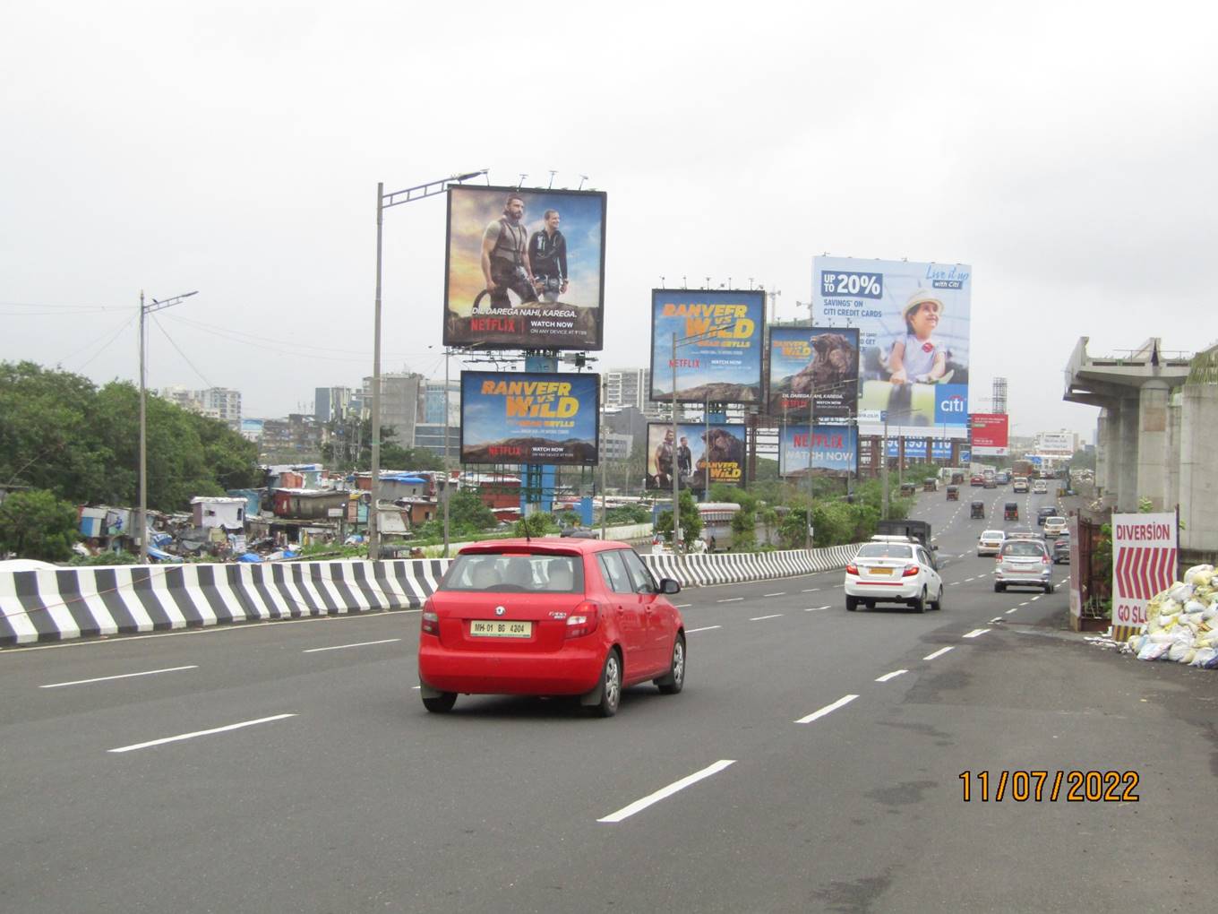 Hoarding - Bandra ROB 1st, Bandra, Mumbai, Maharashtra Hoarding - Bandra ROB 1st, Bandra, Mumbai, Maharashtra