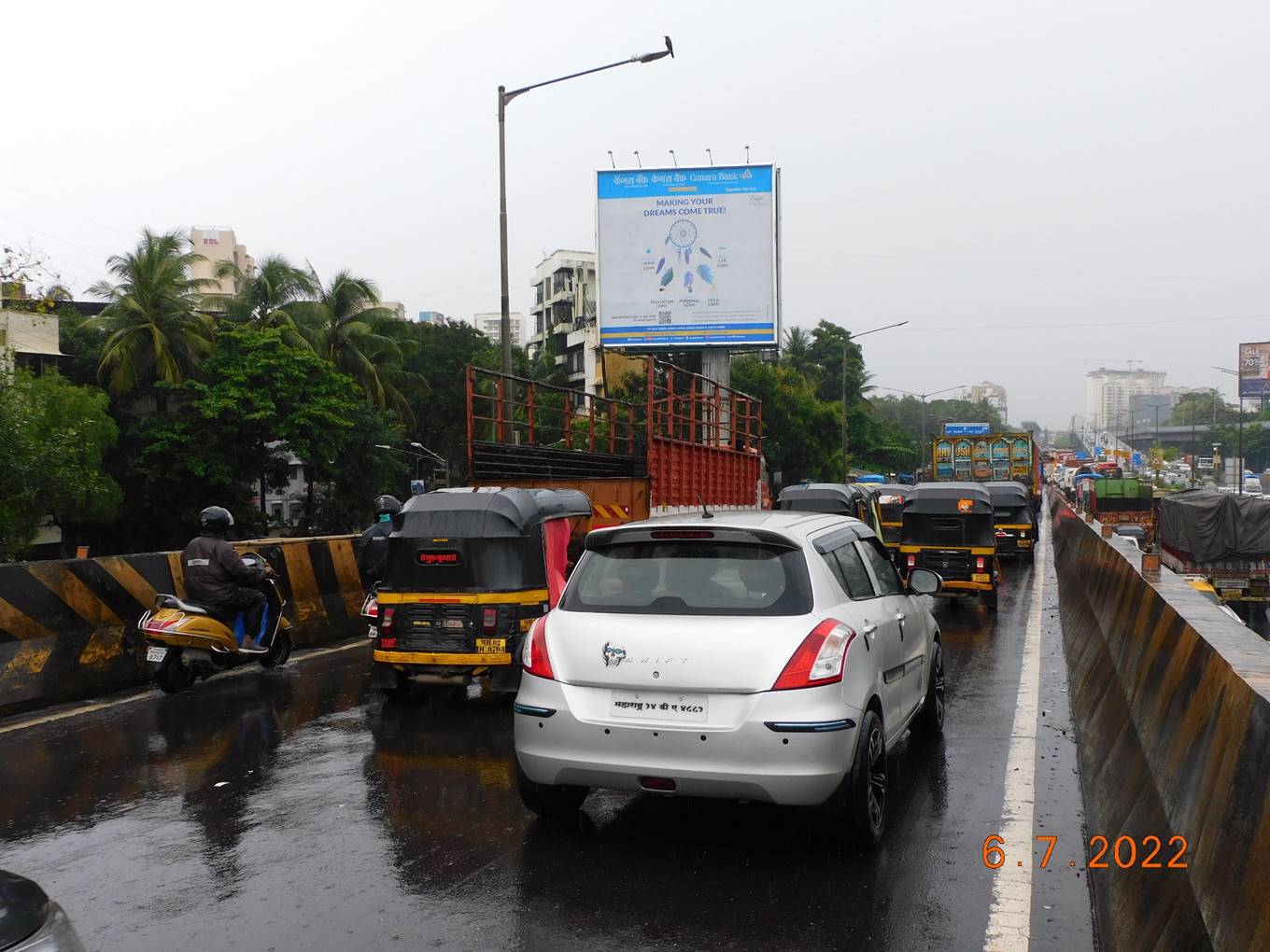 Hoarding - Ghatkopar Amar Mahal, Ghatkopar, Mumbai, Maharashtra Hoarding - Ghatkopar Amar Mahal, Ghatkopar, Mumbai, Maharashtra