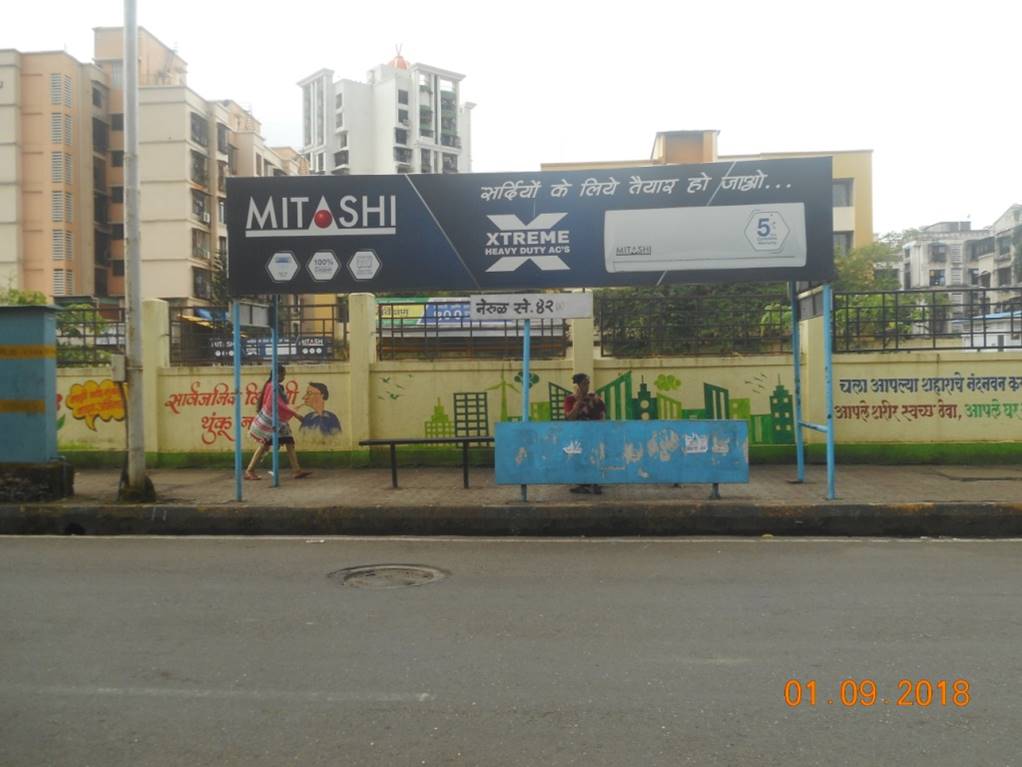 Bus Queue Shelter - Sector 42 A.,   Nerul 2 West,   Navi Mumbai,   Maharashtra
