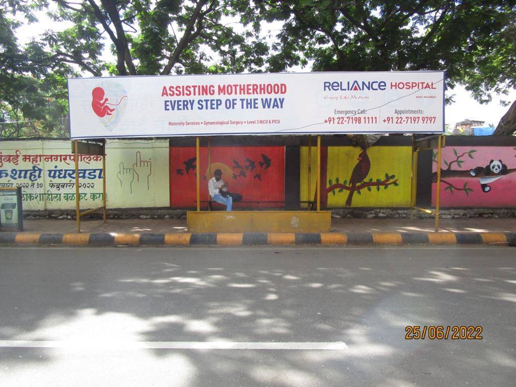 Bus Queue Shelter - CBD Belapur Vidya Prasarak School,   CBD Belapur,   Navi Mumbai,   Maharashtra