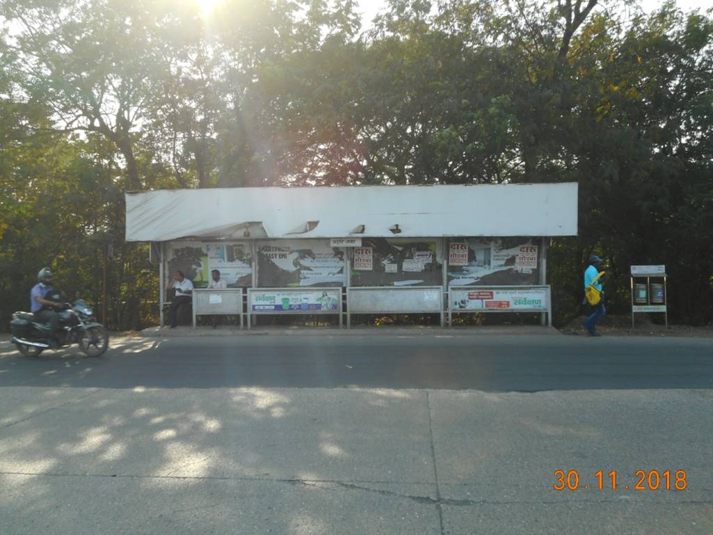 Bus Queue Shelter - Mahape Darga. (Outside),   Thane Belapur Road,   Navi Mumbai,   Maharashtra