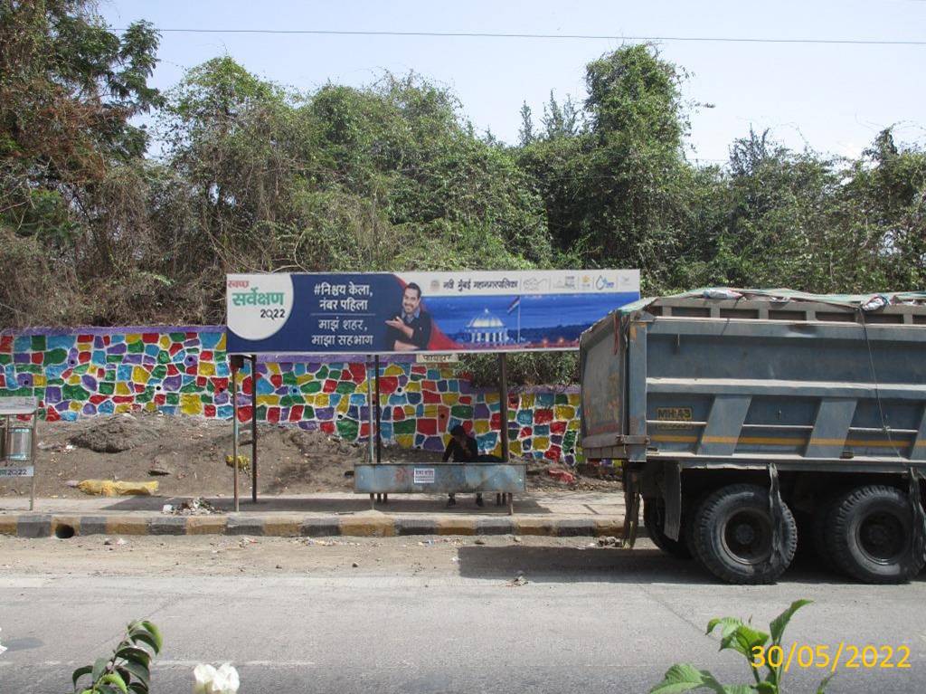 Bus Queue Shelter - PHFIZER,   MIDC,   Navi Mumbai,   Maharashtra