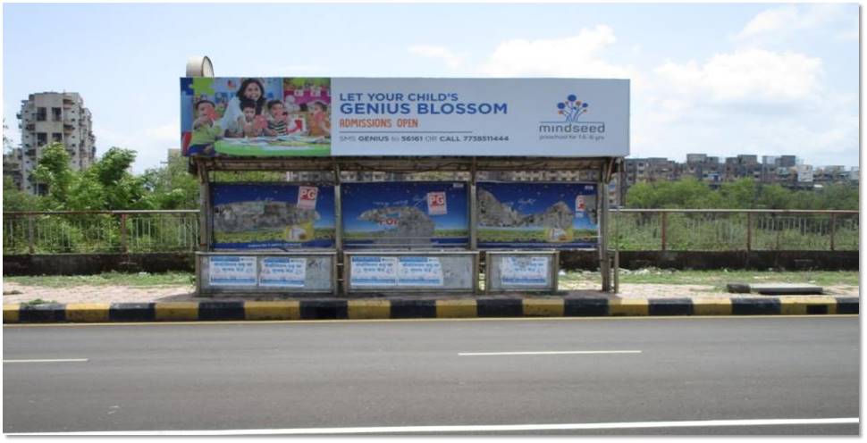 Bus Queue Shelter - Mansarovar Station,   Mansarover,   Navi Mumbai,   Maharashtra