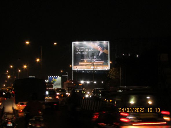 Hoarding - Sion ChunabhattI-ROB, Sion, Mumbai, Maharashtra Hoarding - Sion ChunabhattI-ROB, Sion, Mumbai, Maharashtra