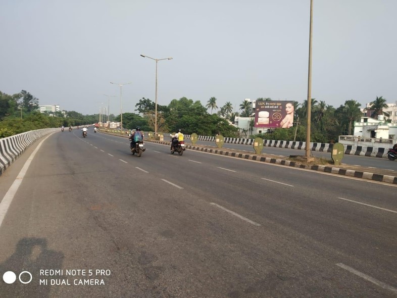 Billboard - Janpath, Bhubaneswar, Odisha Billboard - Janpath, Bhubaneswar, Odisha