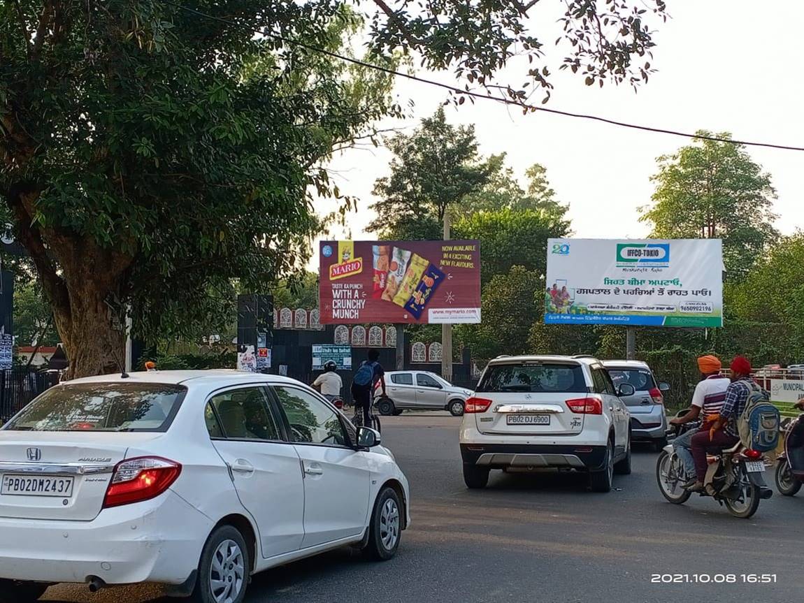 Unipole - Cantt Chowk 2, Amritsar, Punjab Unipole - Cantt Chowk 2, Amritsar, Punjab