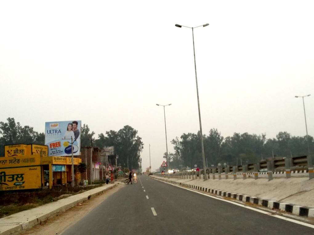 Billboard - Patti, Tarantaran Belt, Punjab Billboard - Patti, Tarantaran Belt, Punjab