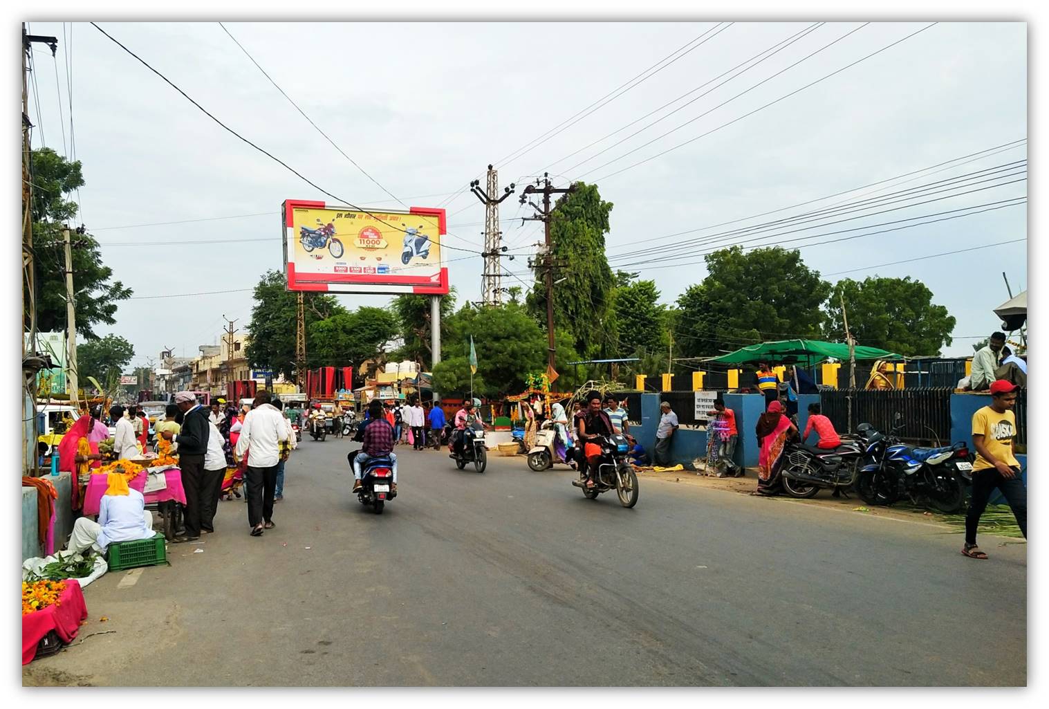 Unipole - OLD BUS STAND (SABJI MANDI)- FACING AHEMDABAD, Durgapur, Rajasthan Unipole - OLD BUS STAND (SABJI MANDI)- FACING AHEMDABAD, Durgapur, Rajasthan