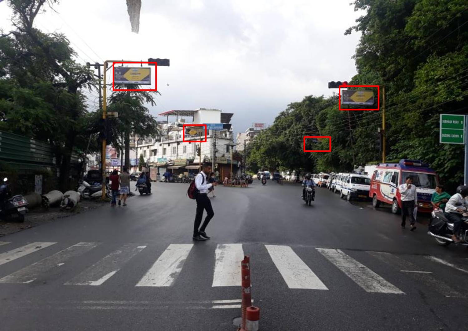 Traffic Signals-CMI Chowk, Dehradoon, Uttarakhand Traffic Signals-CMI Chowk, Dehradoon, Uttarakhand