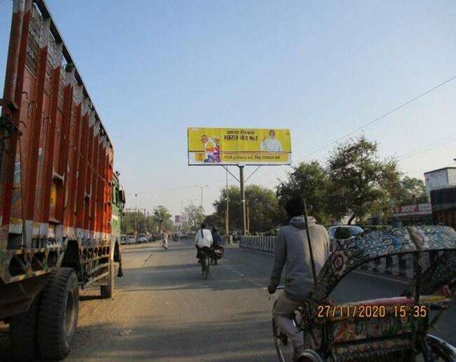Unipole - CNG Pump, Bareilly, Uttar Pradesh Unipole - CNG Pump, Bareilly, Uttar Pradesh