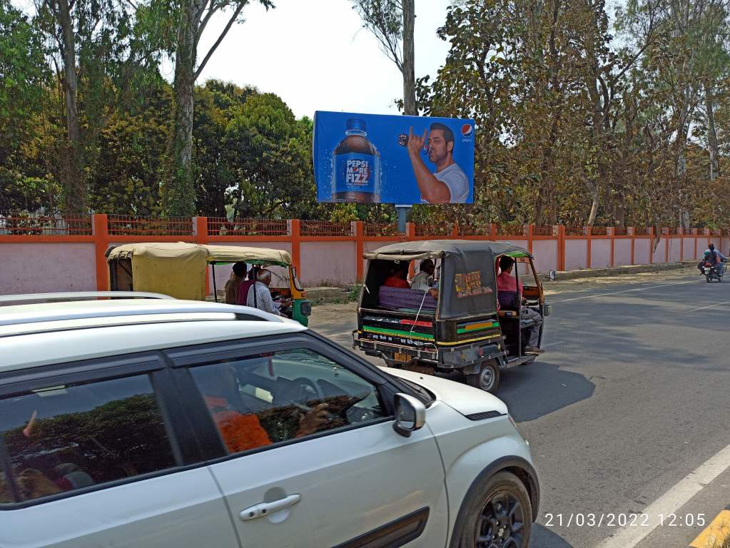 Unipole-University Road Near V-park, Gorakhpur, Uttar Pradesh Unipole-University Road Near V-park, Gorakhpur, Uttar Pradesh