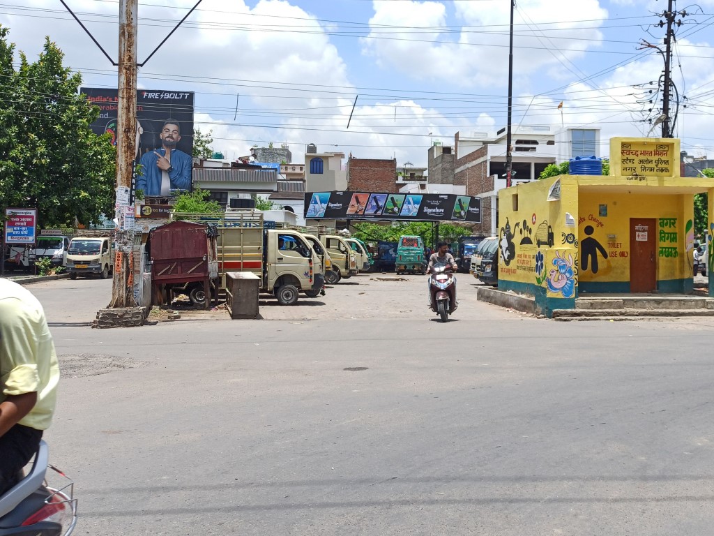 BQS - Rajajipuram Taxi Stand, Lucknow, Uttar Pradesh BQS - Rajajipuram Taxi Stand, Lucknow, Uttar Pradesh