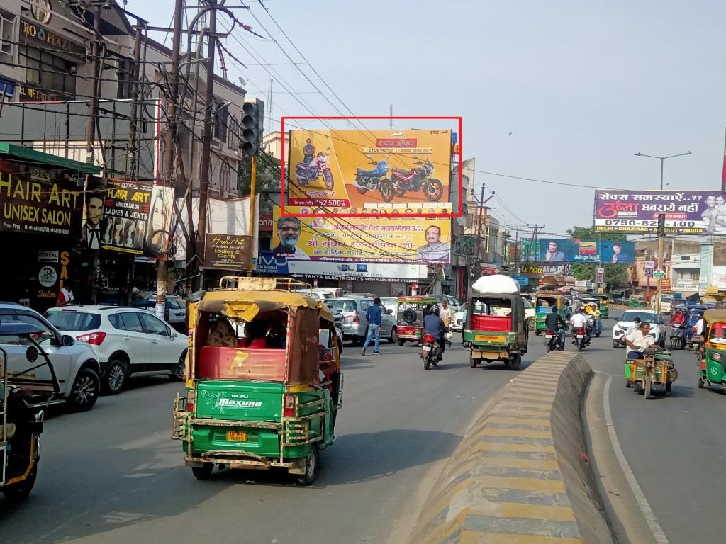 Billboard-Metro Plaza, Fc. Delhi, Meerut, Uttar Pradesh Billboard-Metro Plaza, Fc. Delhi, Meerut, Uttar Pradesh