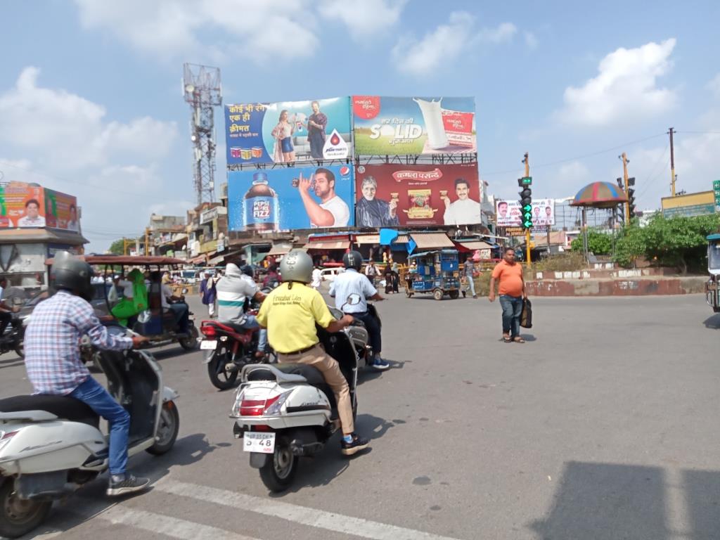 Billboard-Hapur Adda Xing, Meerut, Uttar Pradesh Billboard-Hapur Adda Xing, Meerut, Uttar Pradesh
