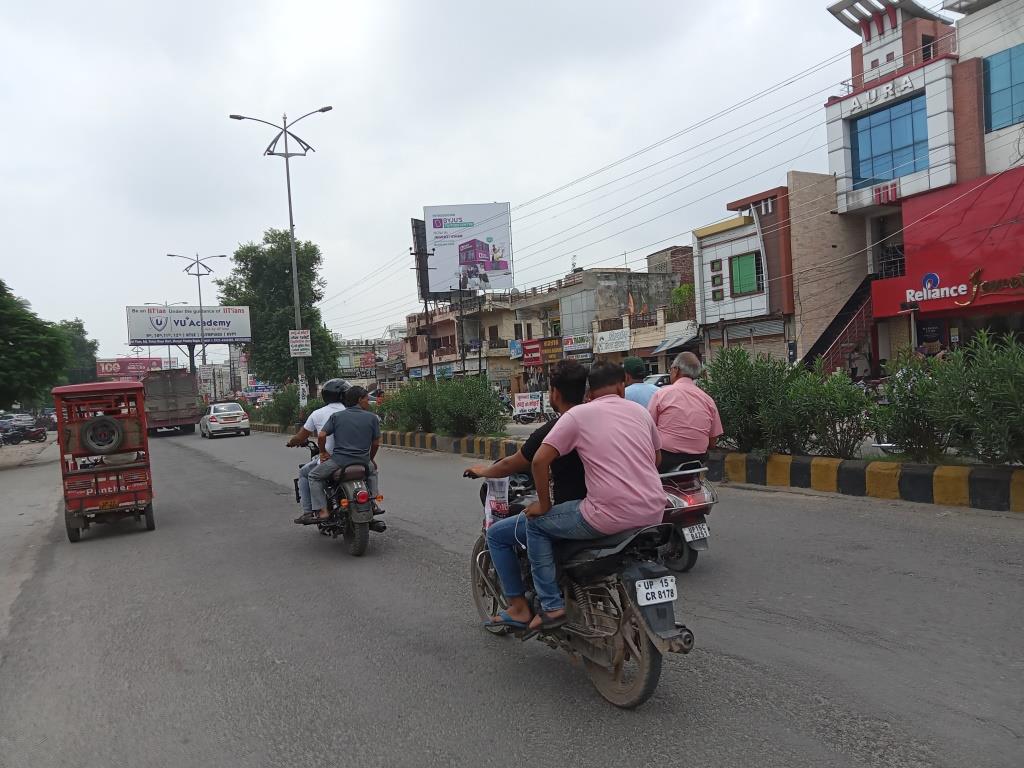 Billboard-Garh Bus Stand, Meerut, Uttar Pradesh Billboard-Garh Bus Stand, Meerut, Uttar Pradesh