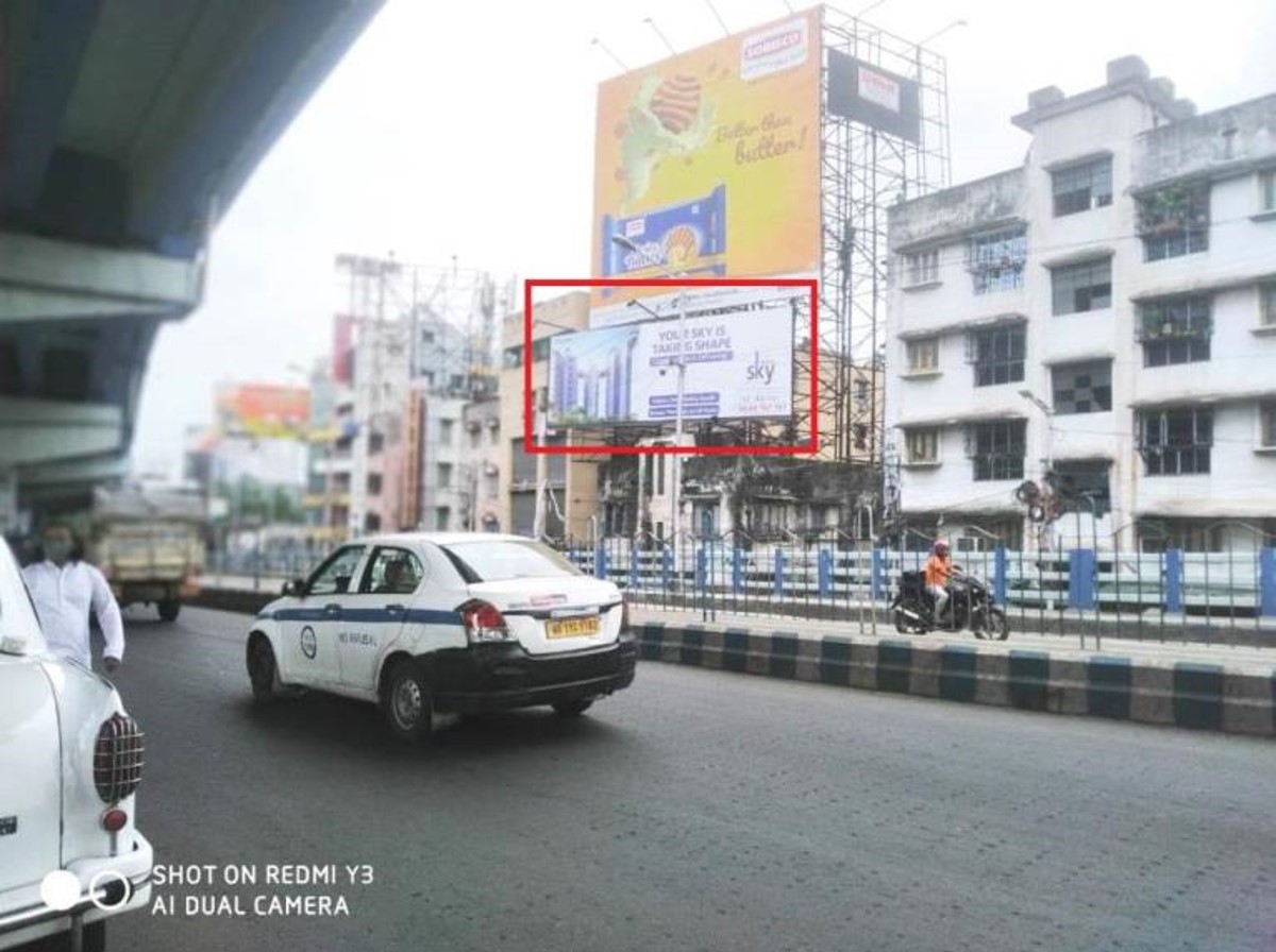Billboard - EM Bypass, Kolkata, West Bengal Billboard - EM Bypass, Kolkata, West Bengal