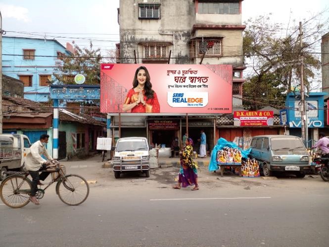 Bus Shelter - BT Road, Kolkata, West Bengal Bus Shelter - BT Road, Kolkata, West Bengal