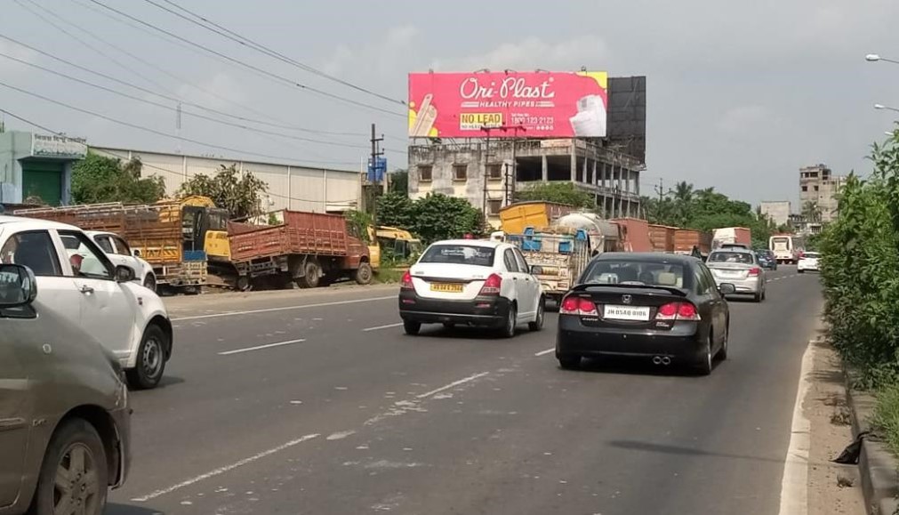 Billboard - Bombay Road NH 7, Kolkata, West Bengal Billboard - Bombay Road NH 7, Kolkata, West Bengal