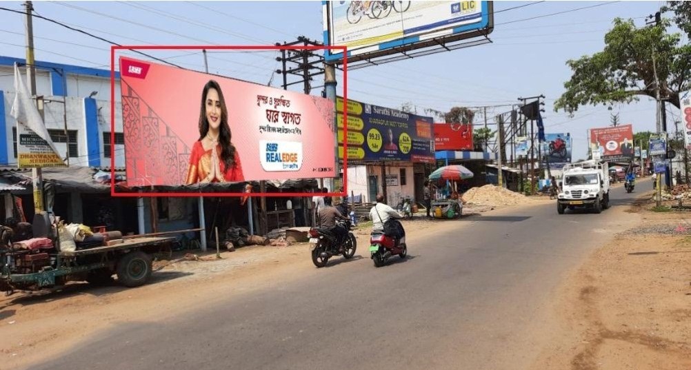 Billboard - Kharagpur Hospital Road, Midnapore, West Bengal Billboard - Kharagpur Hospital Road, Midnapore, West Bengal