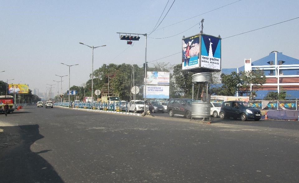 Traffic booth - beliaghata Xing, Kolkata, West Bengal Traffic booth - beliaghata Xing, Kolkata, West Bengal