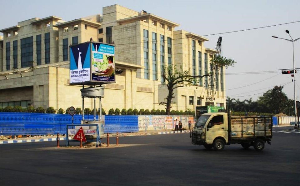 Traffic booth - EM Bypass, Kolkata, West Bengal Traffic booth - EM Bypass, Kolkata, West Bengal
