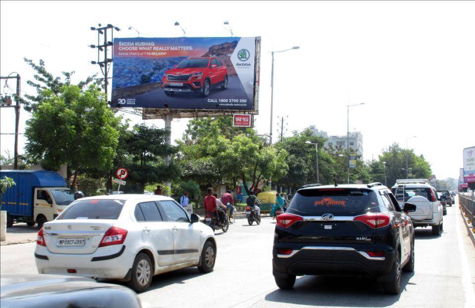 Unipole - Infront of Amarvilas Hotel, Indore, Madhya Pradesh Unipole - Infront of Amarvilas Hotel, Indore, Madhya Pradesh