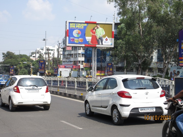 Unipole - Geeta Bhawan, Indore, Madhya Pradesh Unipole - Geeta Bhawan, Indore, Madhya Pradesh