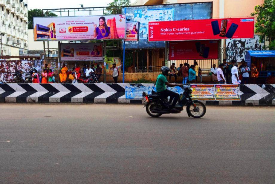 SS Bus Shelter-Kalavasal Junction Mapilai Vinayagar Theater, Madurai, Tamilnadu SS Bus Shelter-Kalavasal Junction Mapilai Vinayagar Theater, Madurai, Tamilnadu