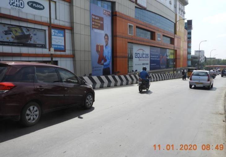 Hoarding-Arumbakkam near V.R.Mall, Chennai, Tamilnadu Hoarding-Arumbakkam near V.R.Mall, Chennai, Tamilnadu